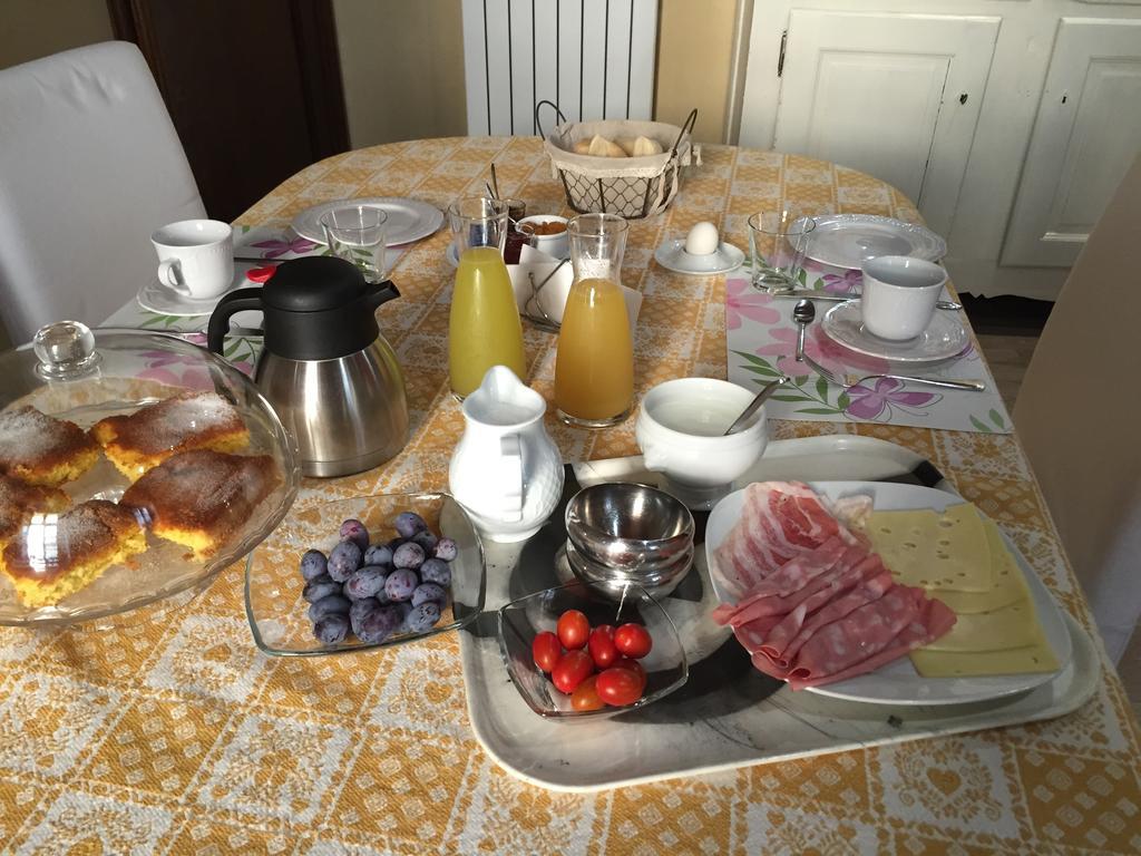 Domus Aurea Bed and Breakfast Saluzzo Εξωτερικό φωτογραφία