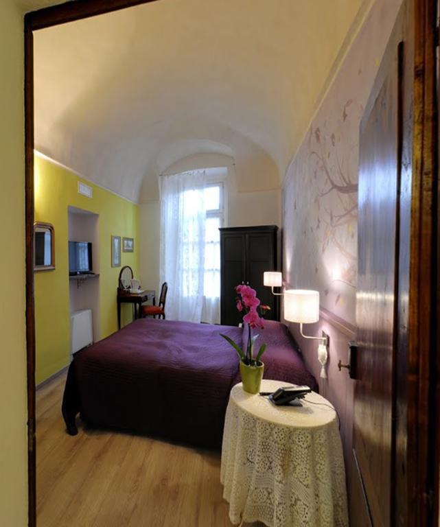 Domus Aurea Bed and Breakfast Saluzzo Εξωτερικό φωτογραφία